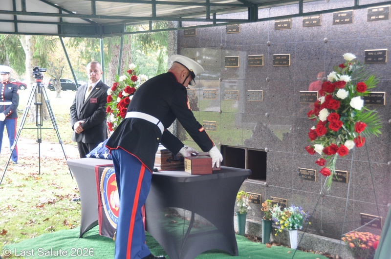 Last-Salute-military-funeral-guard-22