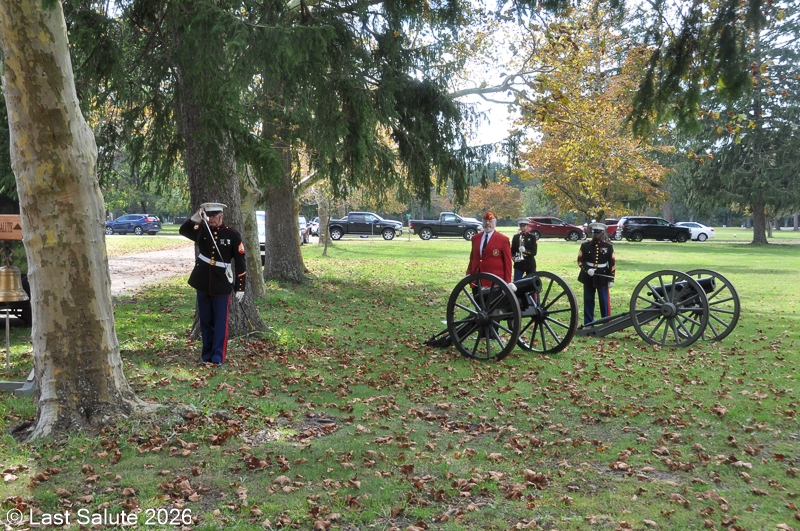 Last-Salute-military-funeral-guard-53