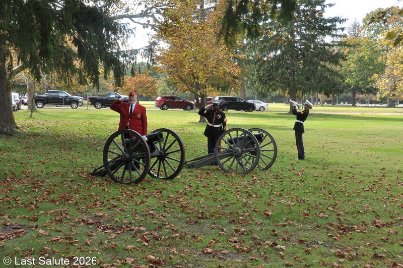 Last-Salute-military-funeral-guard-77