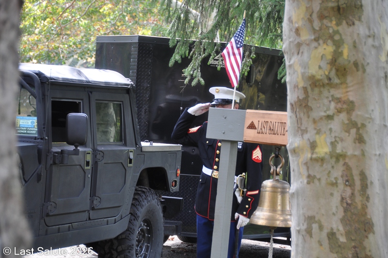 Last-Salute-military-funeral-guard-78