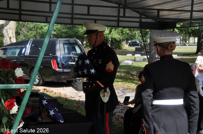 Last-Salute-military-funeral-guard-82