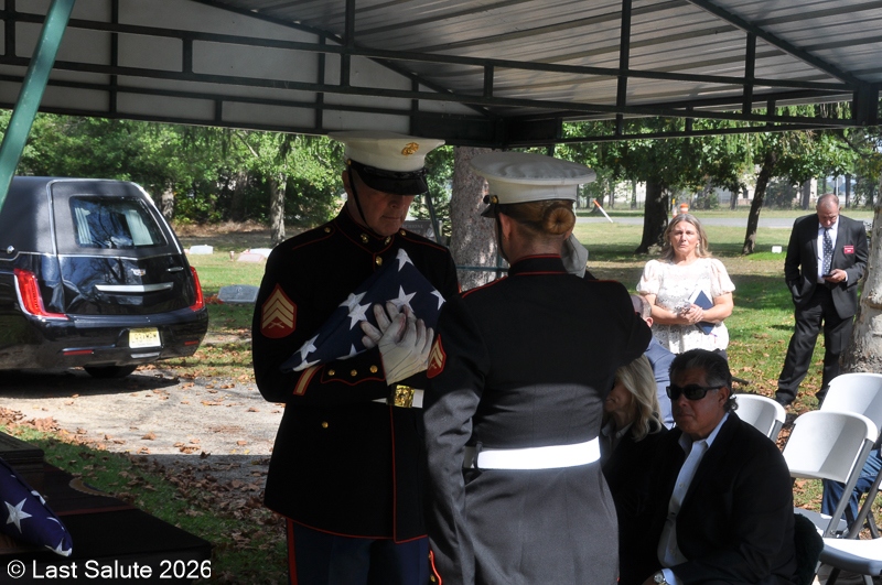 Last-Salute-military-funeral-guard-83