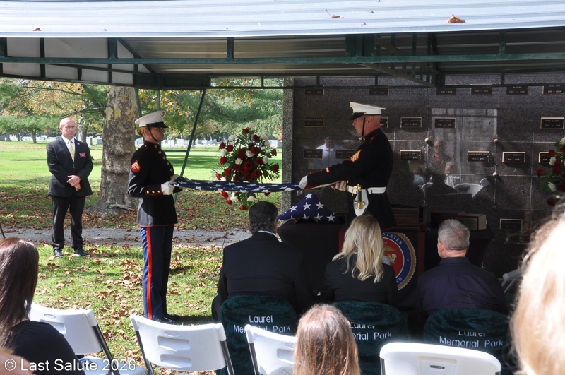 Last-Salute-military-funeral-guard-86