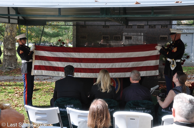 Last-Salute-military-funeral-guard-99