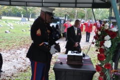 Last-Salute-military-funeral-guard-16