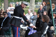 Last-Salute-military-funeral-guard-160