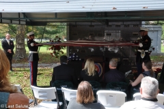 Last-Salute-military-funeral-guard-94