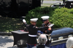 Last-Salute-military-funeral-guard-101