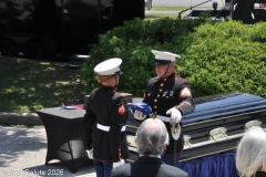 Last-Salute-military-funeral-guard-102
