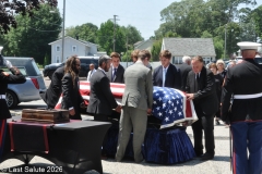 Last-Salute-military-funeral-guard-33