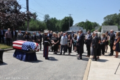 Last-Salute-military-funeral-guard-47