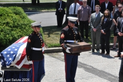 Last-Salute-military-funeral-guard-51