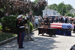 Last-Salute-military-funeral-guard-73