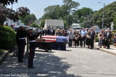 Last-Salute-military-funeral-guard-74