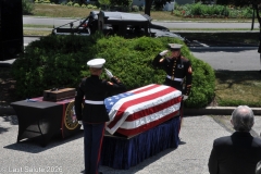Last-Salute-military-funeral-guard-77