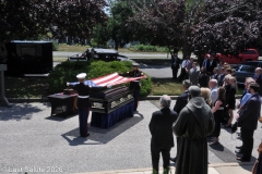 Last-Salute-military-funeral-guard-78