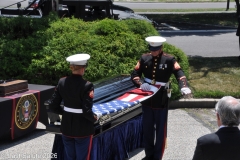 Last-Salute-military-funeral-guard-89