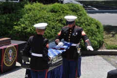 Last-Salute-military-funeral-guard-94