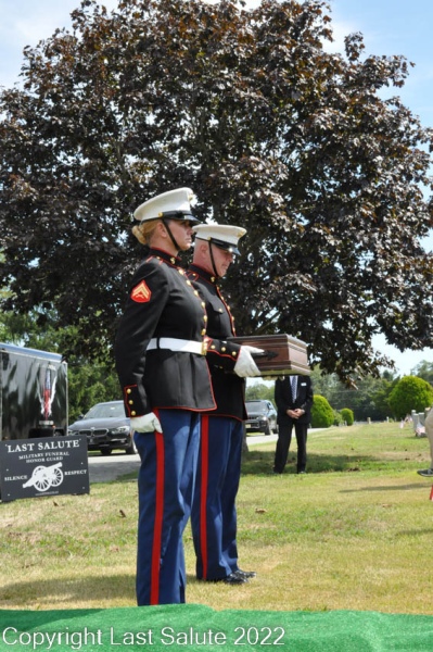 Last-Salute-military-funeral-honor-guard-0129