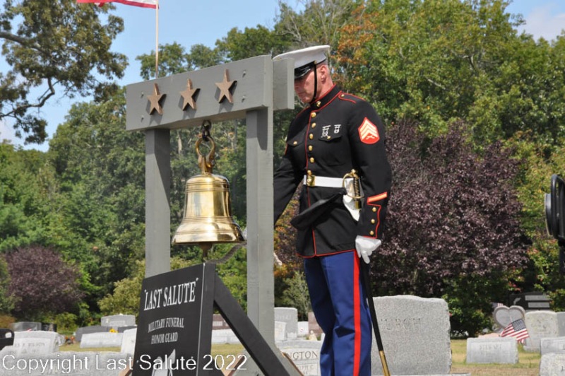 Last-Salute-military-funeral-honor-guard-0146