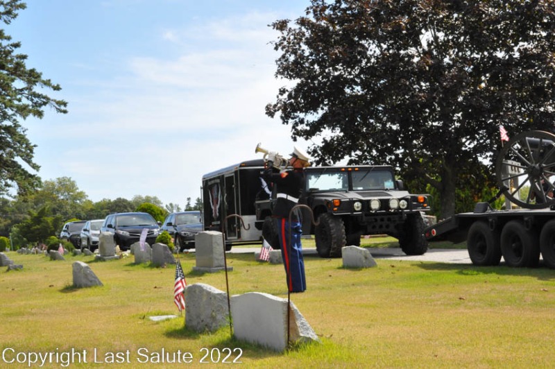Last-Salute-military-funeral-honor-guard-0160