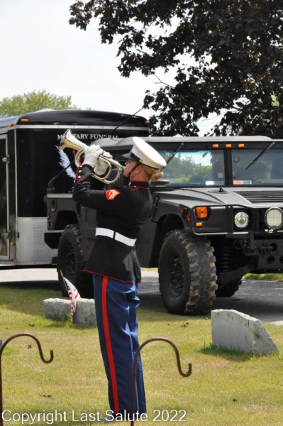 Last-Salute-military-funeral-honor-guard-0166