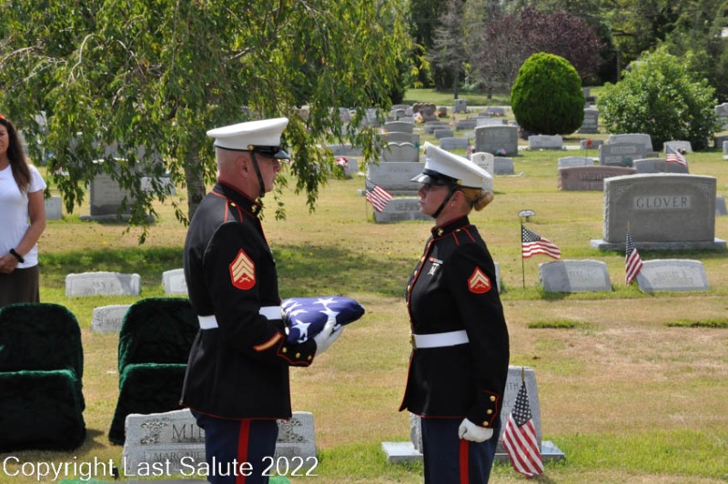 Last-Salute-military-funeral-honor-guard-0177