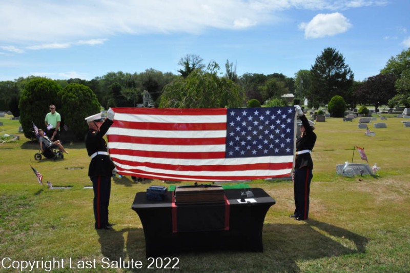 Last-Salute-military-funeral-honor-guard-0190