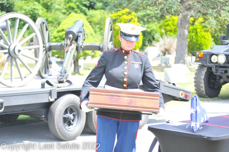 Last-Salute-military-funeral-honor-guard-7281