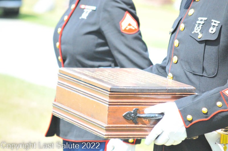 Last-Salute-military-funeral-honor-guard-7294