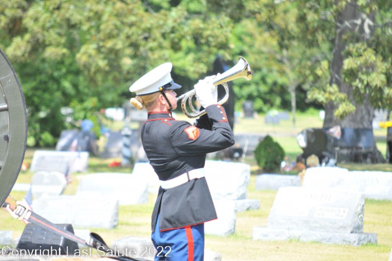 Last-Salute-military-funeral-honor-guard-7321