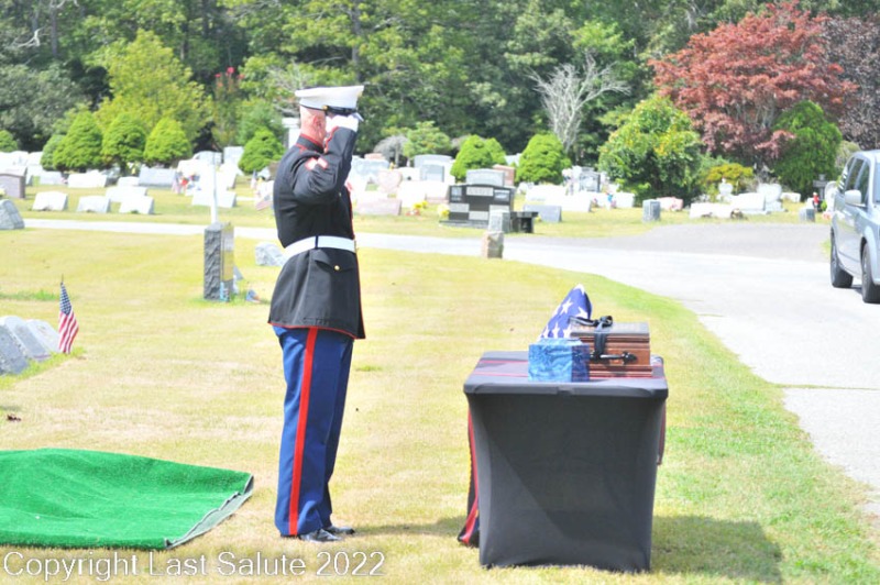 Last-Salute-military-funeral-honor-guard-7327