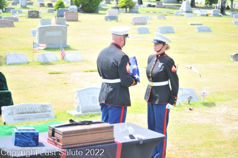 Last-Salute-military-funeral-honor-guard-7335