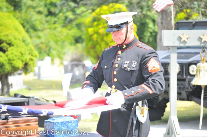 Last-Salute-military-funeral-honor-guard-7357