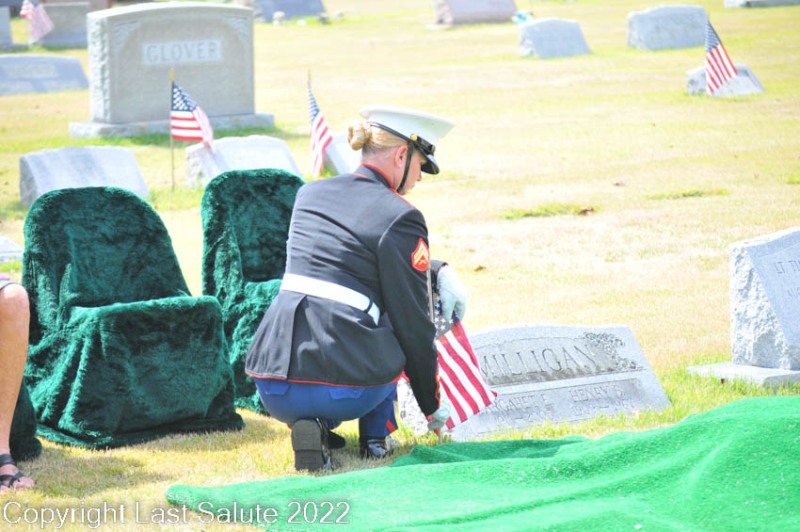Last-Salute-military-funeral-honor-guard-7394